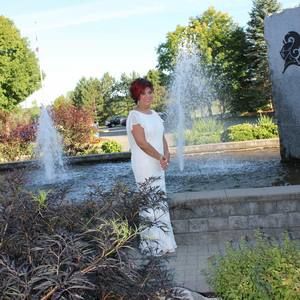 Meet your Posher, Bibi